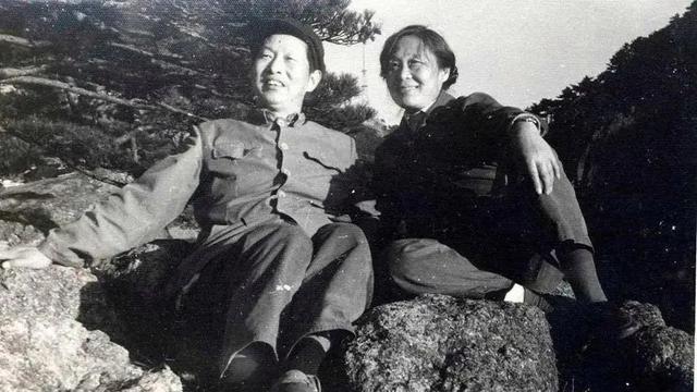 中国美术学院原院长肖峰去世！其夫人4个月前离世，生命一起定格在了93岁