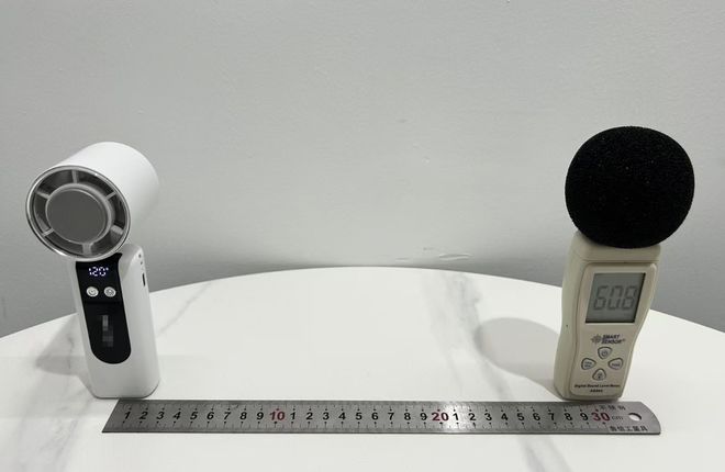 三款制冷小风扇试用：开制冷续航约1.5小时，高档位噪音值超60分贝
