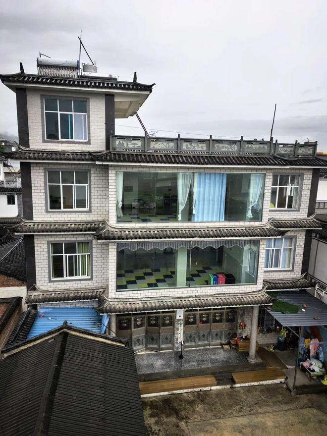 8岁自闭症男童苍山走失超76小时，夏令营大门紧锁，其父称至今没任何线索，搜救工作仍在持续进行中