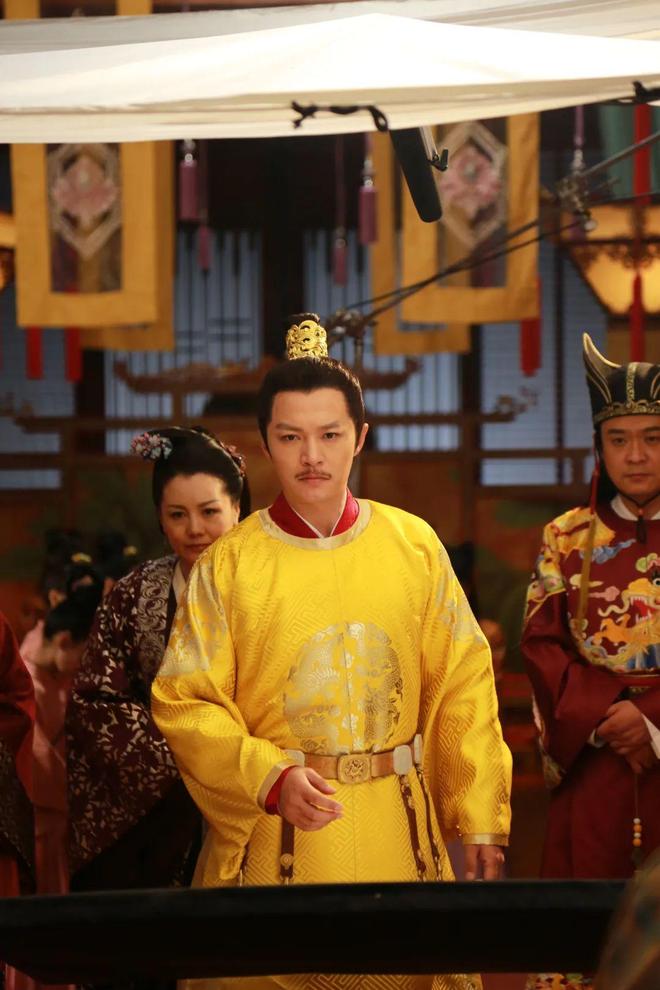 昔日古装小生如今在景区打工，49岁演员郑国霖回应：我也需要养家糊口