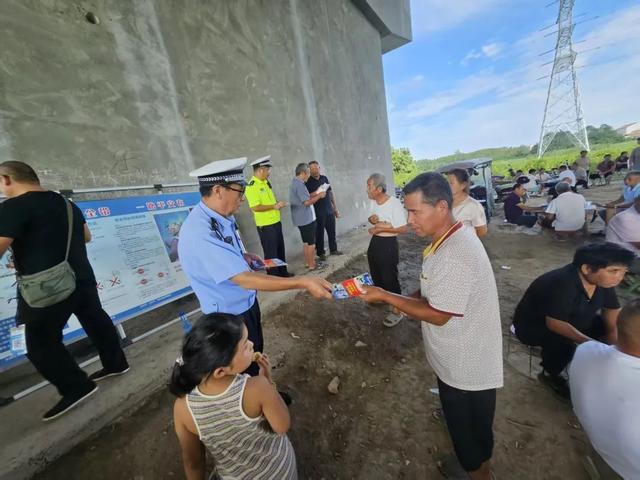 巡回宣传进农村 提升意识保安全