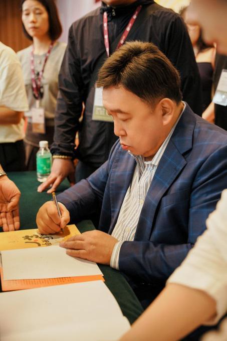重磅！王晶导演新书《人生由我掌控》首发分享会在广州成功举办！