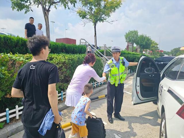 暑期频见故障车，高速交警：出行务必检查好这些