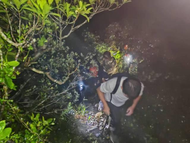 台风天闯禁区，全国首“罚”！网友怒赞