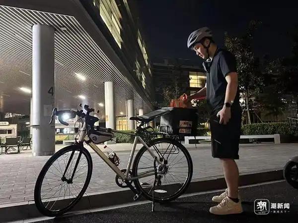 年轻人下班送外卖，有人月入3000元 三位受访者自述→
