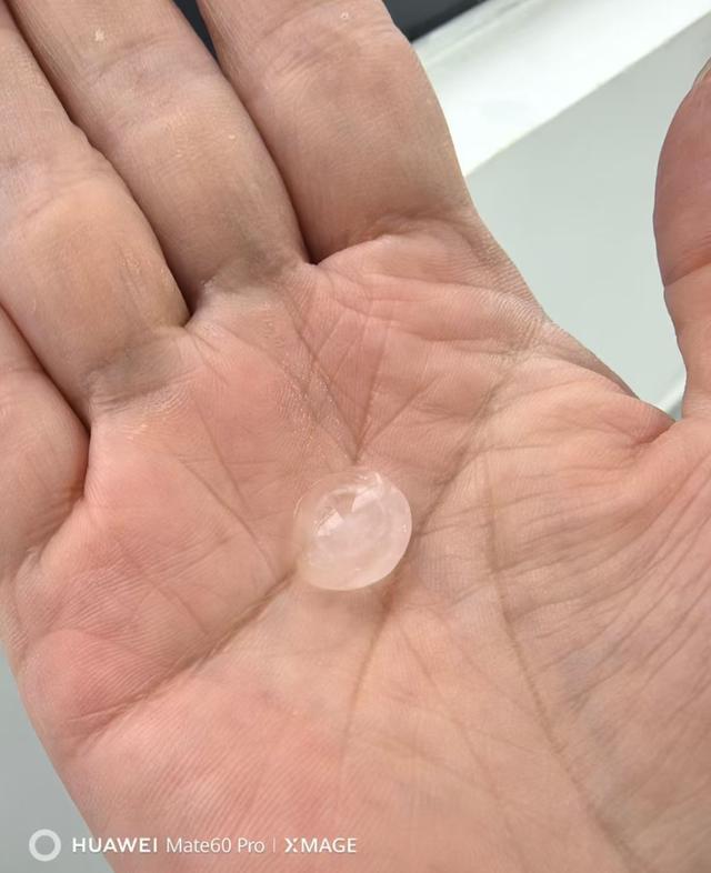 江苏两地下冰雹了！9—11级雷暴大风！江苏多条高速限速！