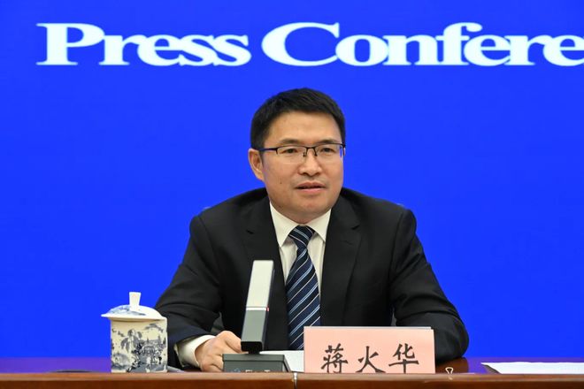 如何防止臭水沟再现？生态环境部答时代周报：建立健全返黑返臭防范机制