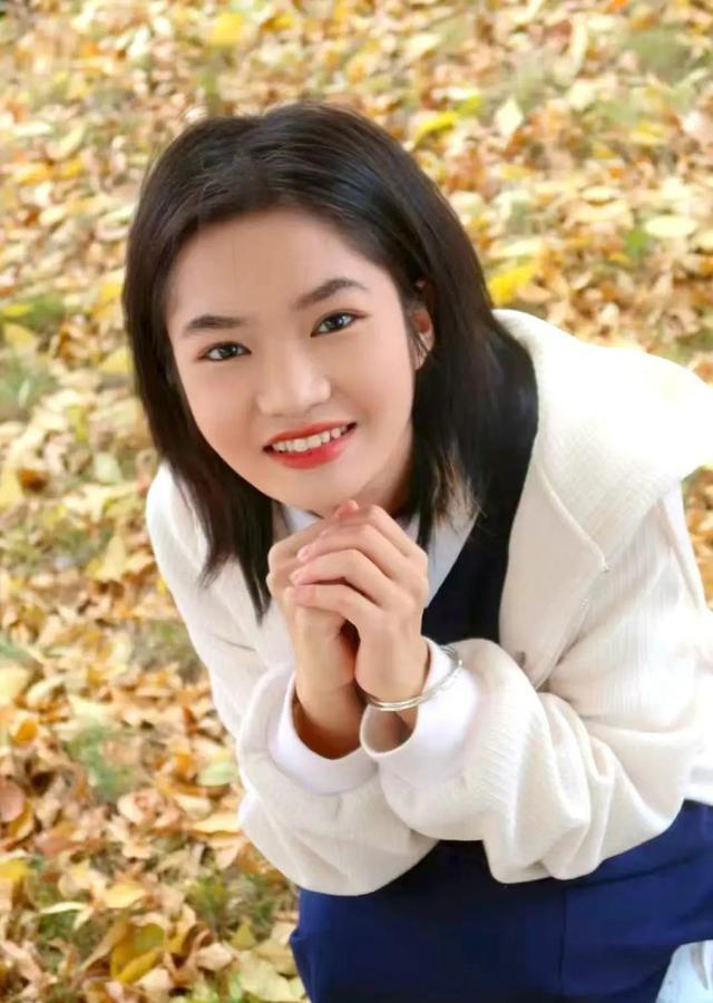 22岁女村支书工作后回村路上遇车祸不幸身亡，乡政府工作人员：她上任仅数月；父亲发声