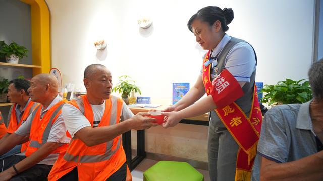 清凉“翼”夏——郑州电信开启清凉关怀与反诈科普双线护航